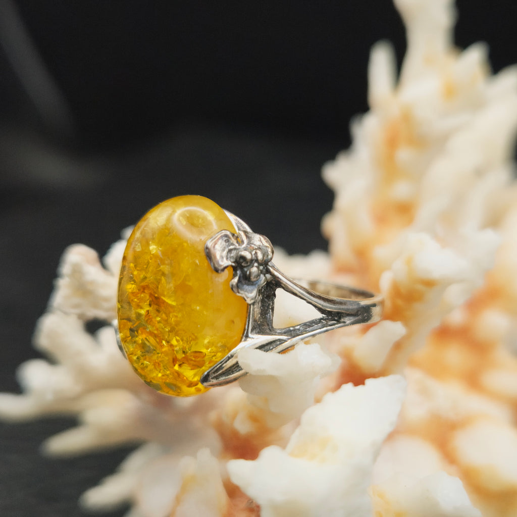 Vintage Baltic Amber Silver Ring (size 7)